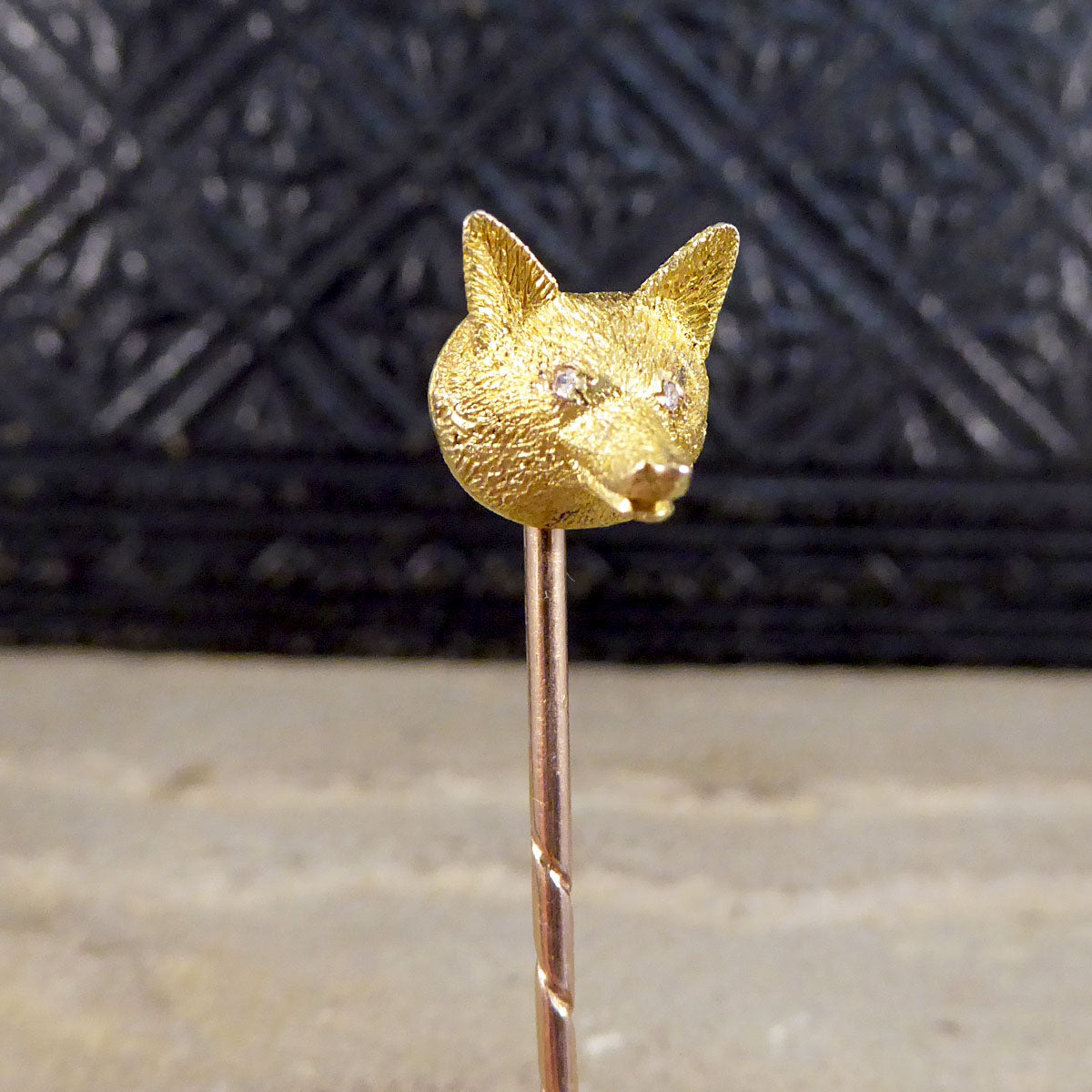 15ct Yellow Gold Edwardian Fox Head 9ct Yellow Gold Pin with Diamond set Eyes