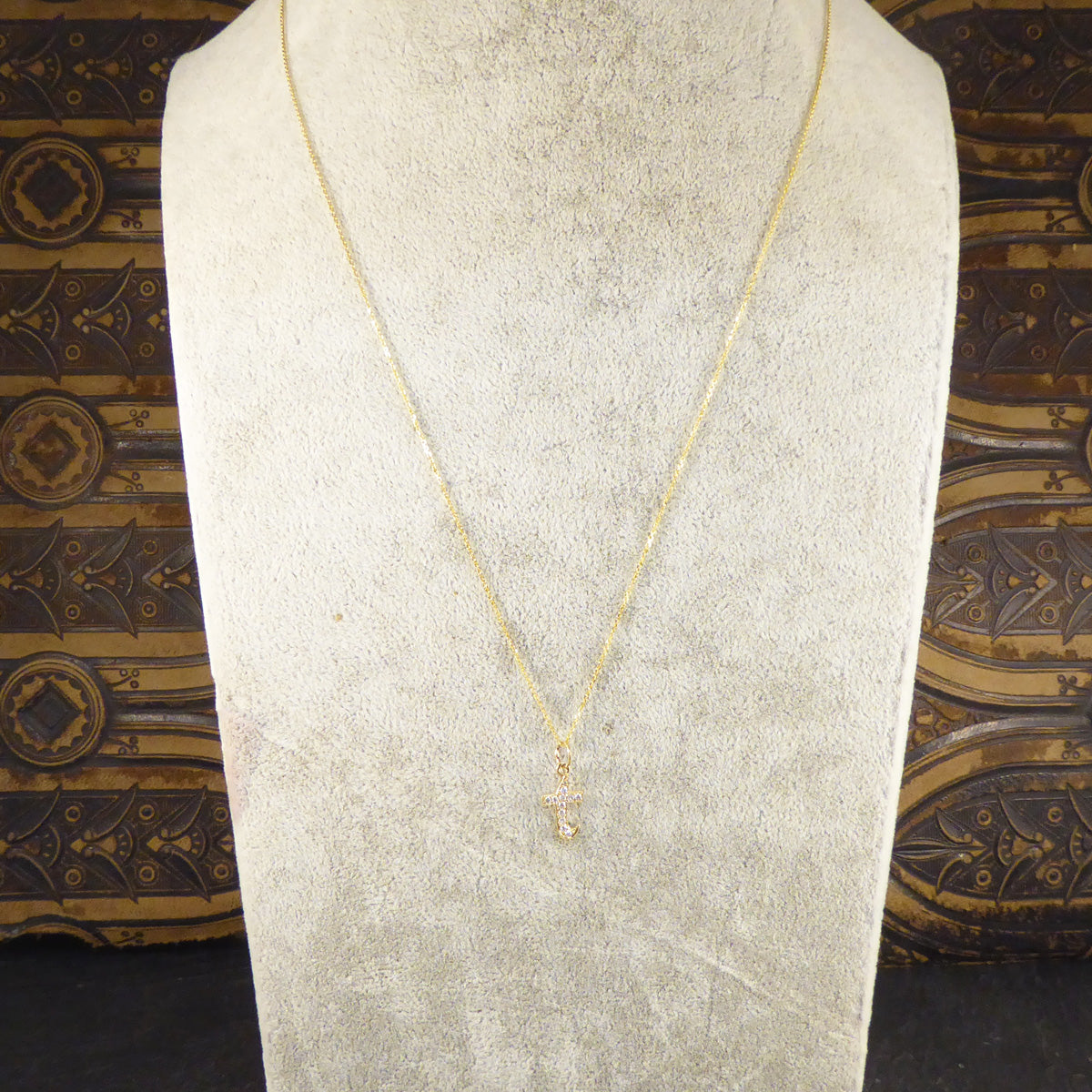 Diamond Set T Initial Pendant in 18ct Yellow Gold on a Yellow Gold Necklace Chain - Wharfedale Antiques